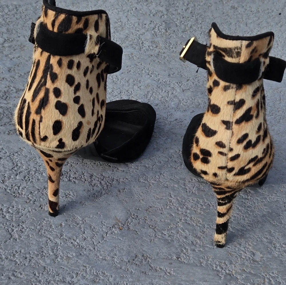 Steve Madden Sz 9 Stepout Mary Jane Heels Leather Calf Hair Buckle Leapord